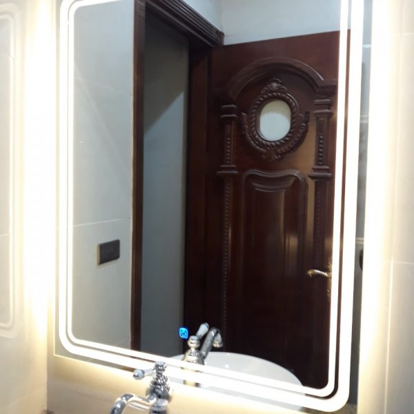 Gương thông minh cao cấp cho bàn lavabo phòng tắm. KT 60*80 . Đèn cảm ứng, Sấy gương. Mã RCN8-68 PRE