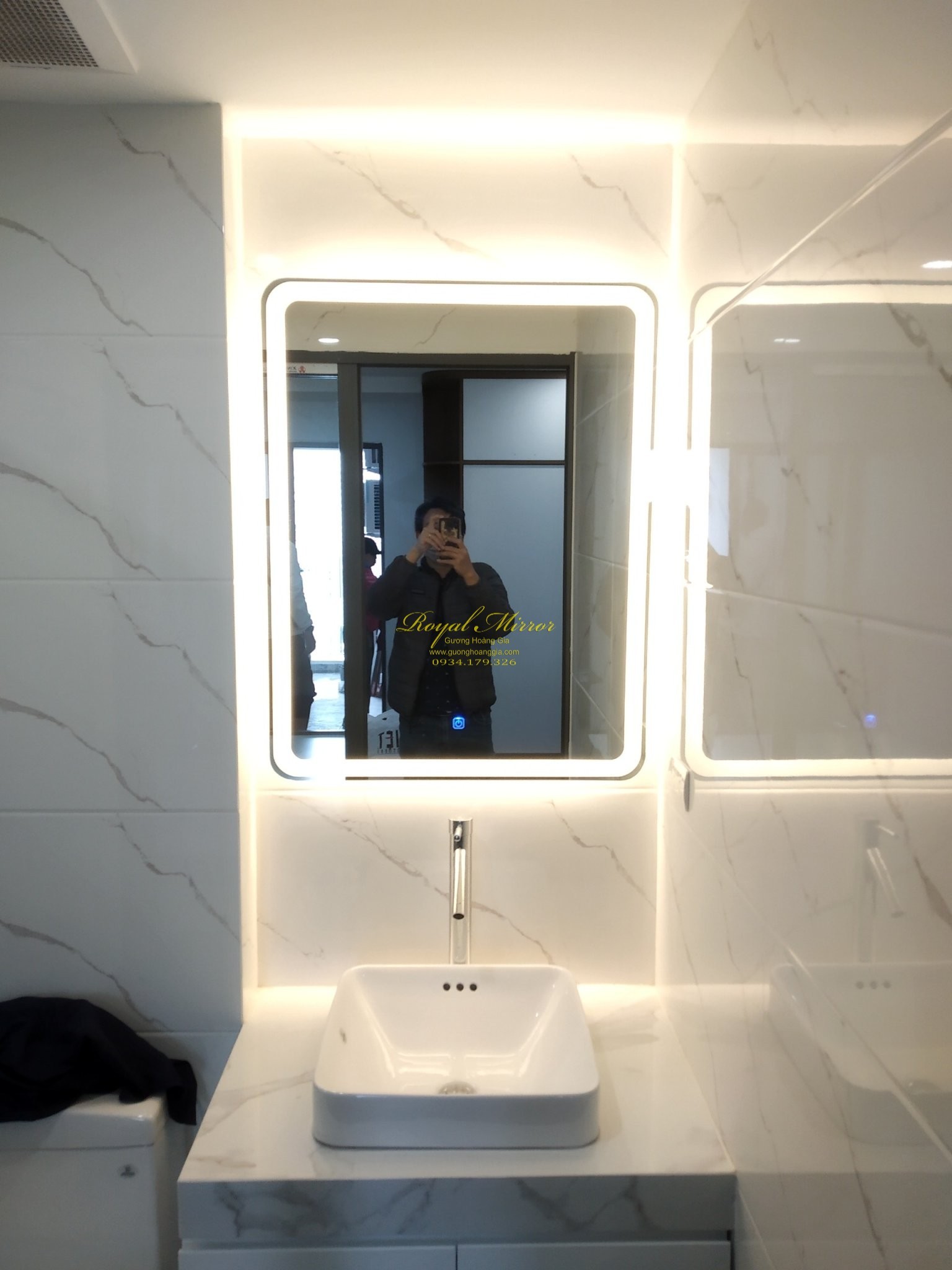 Gương Phòng Tắm Thông Minh cao cấp RCN3-79 LUX