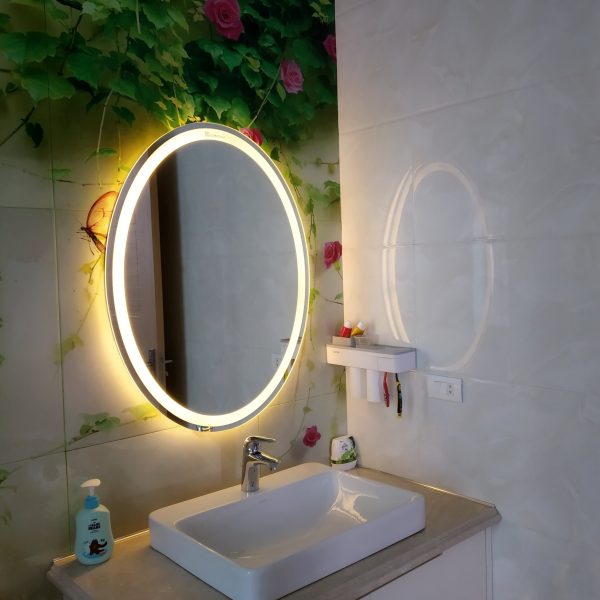 Gương đèn LED phòng tắm cao cấp. Thiết kế ELIP 60*80cm. Mã RE2-68 ECO